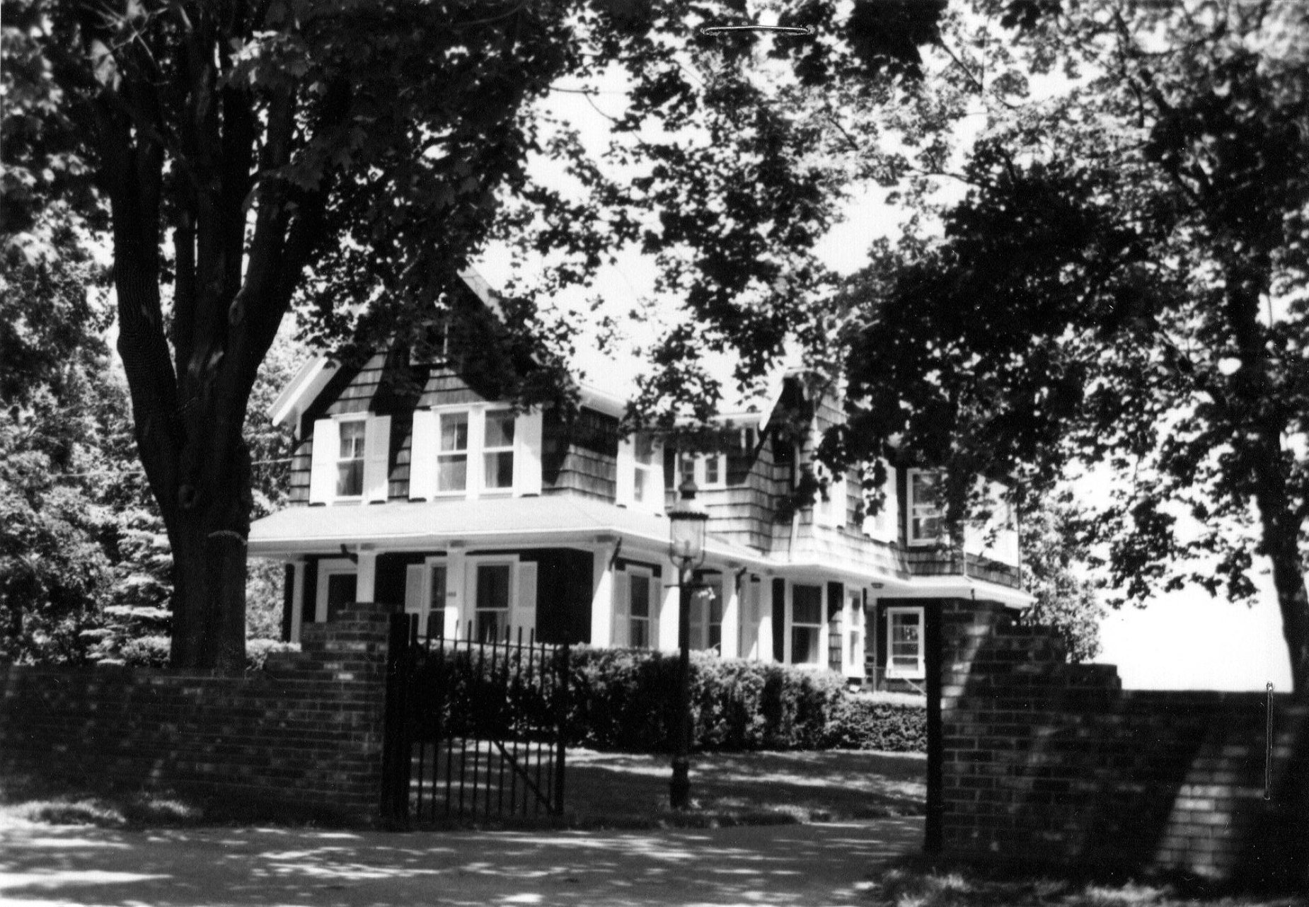 488 Gardner's Neck Road